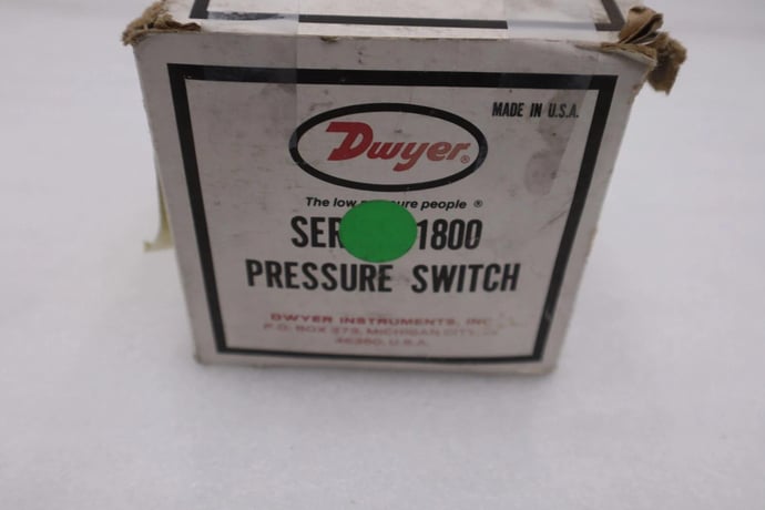 Dwyer series 1800 pressure switch 1823-0 - new in box - stock l213cc - Image 3