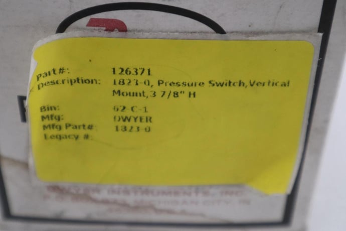 Dwyer series 1800 pressure switch 1823-0 - new in box - stock l213cc - Image 4