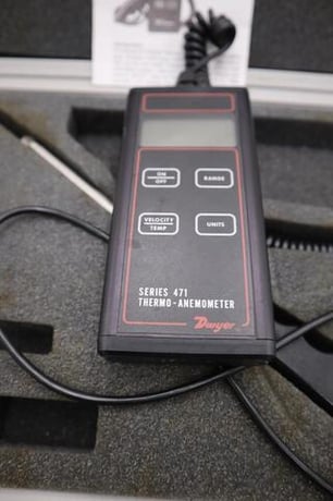 Dwyer Series 471 Digital Thermo Anemometer AS PICTURED STOCK H437 - Image 2