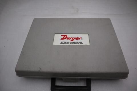 Dwyer Series 471 Digital Thermo Anemometer AS PICTURED STOCK H437 - Image 3