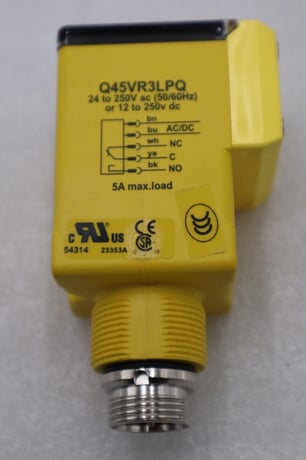 BANNER ENGINEERING Q45VR3LPQ Photoelectric Sensor STOCK H841A - Image 1