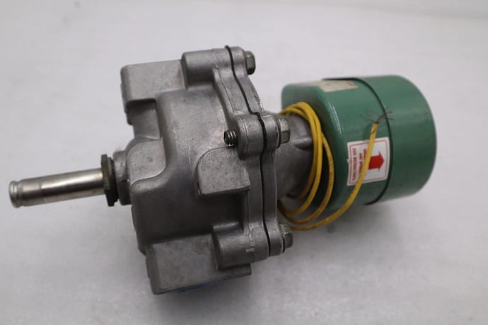 Asco 8043A47 Electric Solenoid Valve Pipe Size 1" NPT Coil 120 VAC - STK CC170 - Image 3