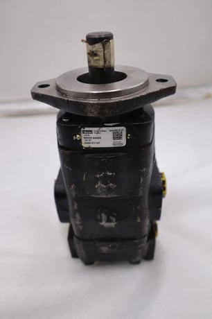 3269121137 Parker Commercial Intertech Gear Pump STOCK H1837 - Image 3