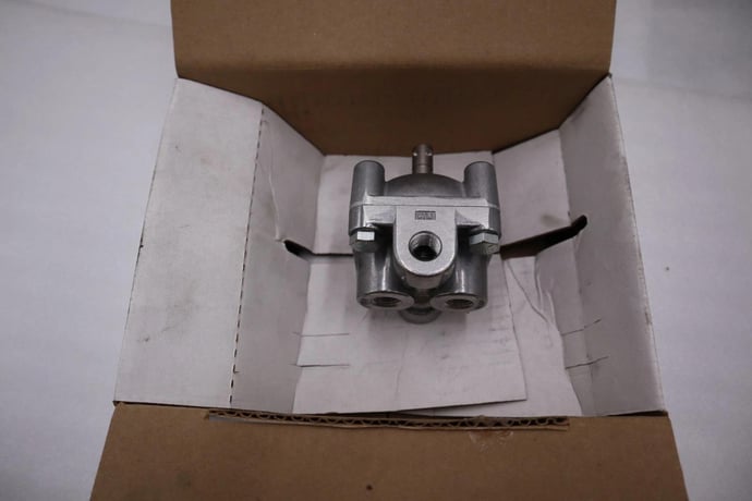 Barksdale 9021-m-e valve series 9020 - stock 3142cc - Image 1