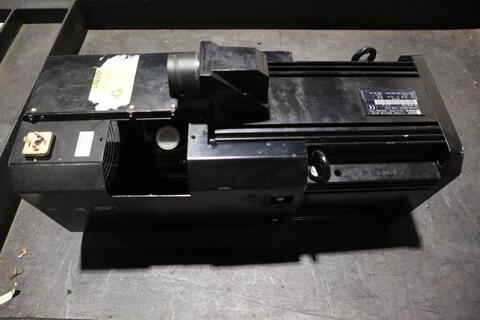 Rexroth Indramat 2AD104B-B050B4-CS06-D2N1 Servo Motor STOCK S695 - Image 2