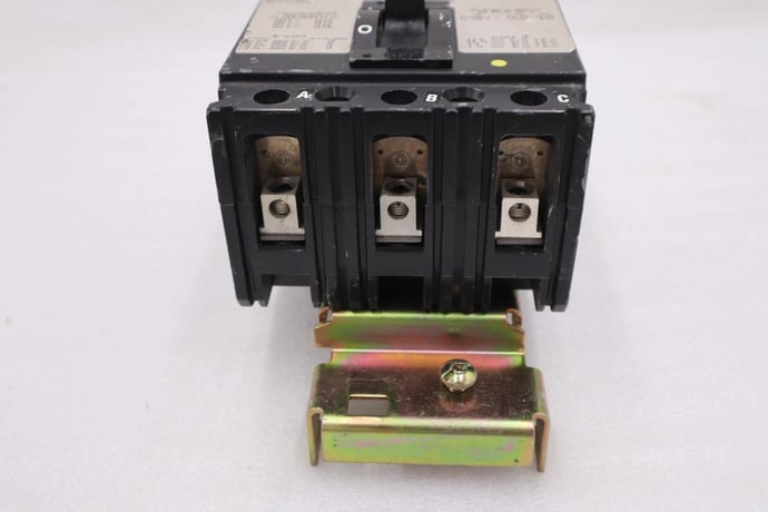 NEW OPEN BOX Square D Circuit Breaker 15A 600VAC - FH36015 STOCK H1238 - Image 3