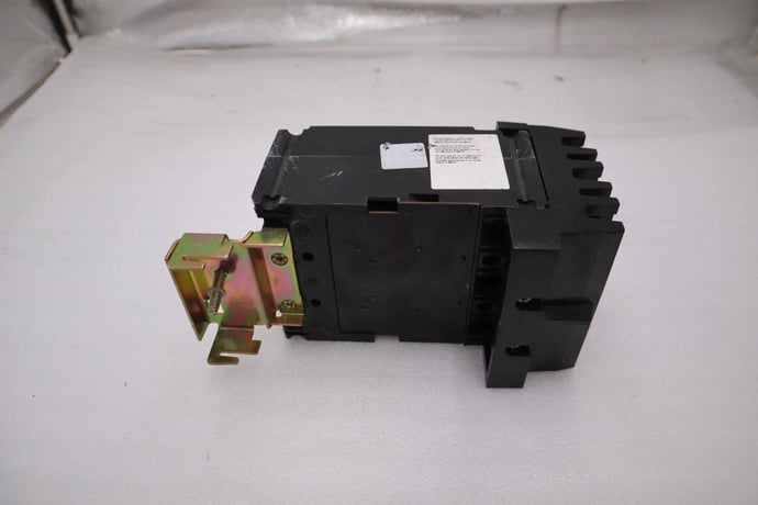 NEW OPEN BOX Square D Circuit Breaker 15A 600VAC - FH36015 STOCK H1238 - Image 4