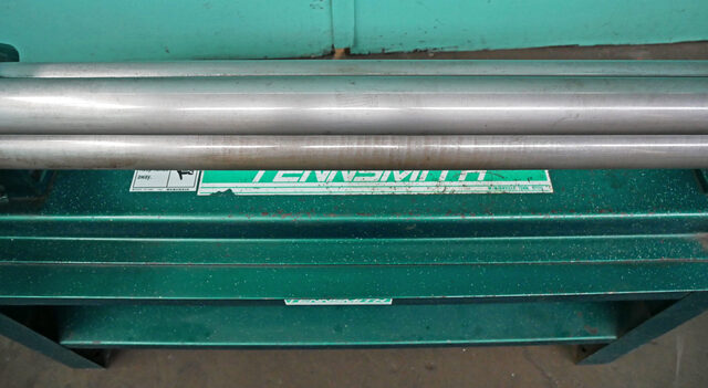 4' x 16 gauge Tennsmith #SR-48, Heavy Duty Initial Pinch Slip Roll, w/ Stand, 3" diameter rolls - Image 9