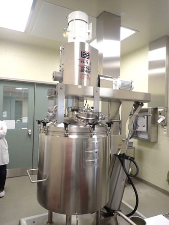 60 gallon Lee Industries #60D12T, Tri-Mix Turbo-Shear Vacuum Mixing Kettle, 90 psi @ 332&deg;F - Image 1