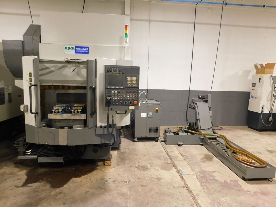 Kira #DM43VCD, CNC Vertical Machining Center, 3-Axis, 25" X, 14" Y, 22" Z, 18.7" x 27.56" Table, 20 HP, 12000 - Image 3