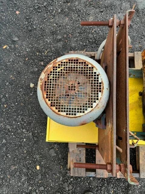 15 HP 1750 RPM North American Electric, PE254T-1540 AC motor, Dodge A4207H - Image 3
