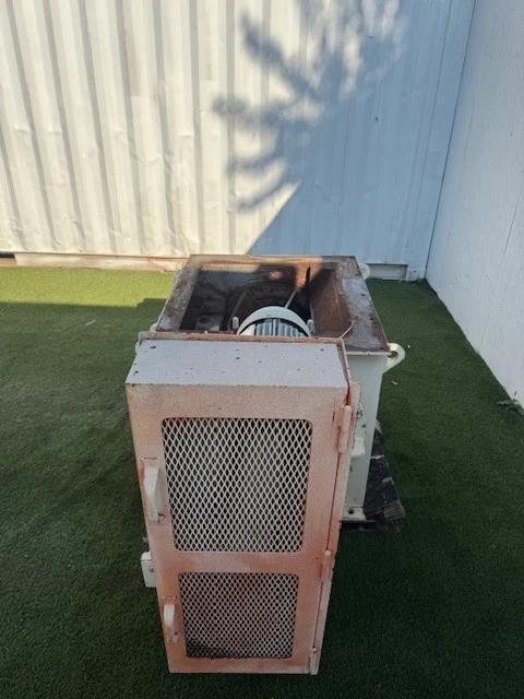 24" x 24" Clarke's #CFV24X971029, feeder, Toshiba 5 HP motor @ 1800 RPM, Falk 4207J25 - Image 6