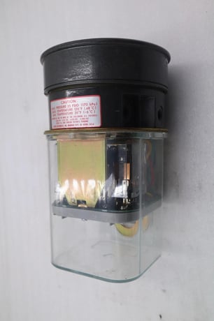 Dwyer 3304 Photohelic Pressure Switch Water Gauge STOCK 5524 - Image 5
