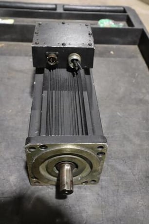 Kollmorgen B-604-A-51-B3 Brushless Goldline Servo Motor STOCK S696 - Image 4