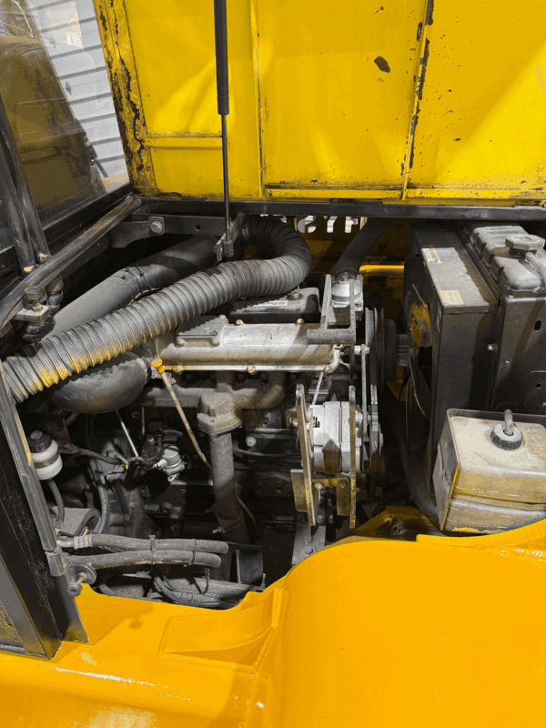 14000-15500 lb. Hyster #H155XL2, diesel forklift, 173.5" -212" lift height, 2 speed powershift - Image 4