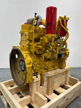 90 HP, Caterpillar #3064T, Engine, rebuilt - Image 2