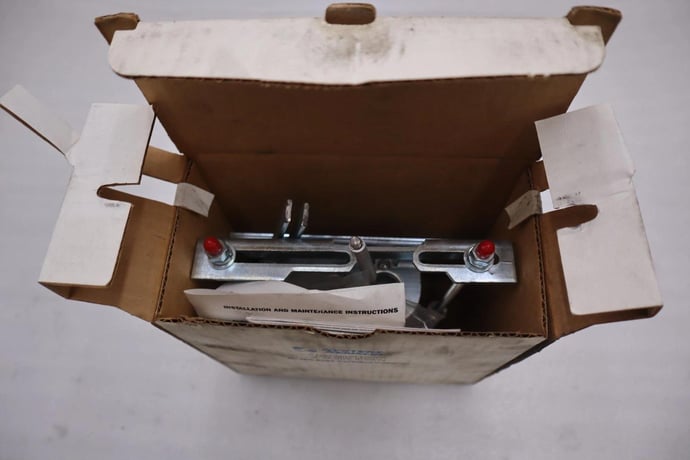 System Sensor OSY2 Supervisory Switch S000760031 Electrical Switch STK 5215CC - Image 2