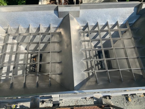 80 cu.ft. Garroutte, duplex Stainless hopper with lumpbreakers - Image 3