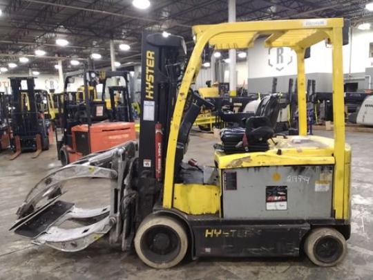 7000 lb. Hyster #E70XN-40, electric forklift, 36 V., class III, with roll clamp, 187" lift height, 2020 - Image 1