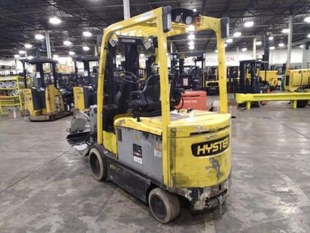 7000 lb. Hyster #E70XN-40, electric forklift, 36 V., class III, with roll clamp, 187" lift height, 2020 - Image 5
