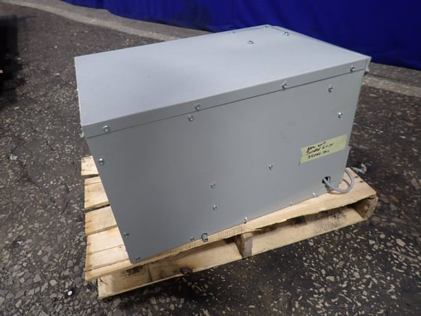 Nvent #HB160846G040, Electronic Enclosure Air Conditioner, R-407C, 7075/8133 BTU Cooling, 50/131 &deg;F Temp. - Image 3