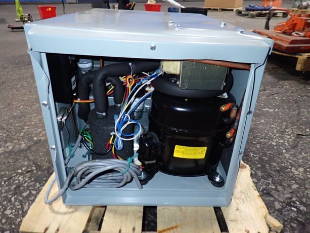 Nvent #HB160846G040, Electronic Enclosure Air Conditioner, R-407C, 7075/8133 BTU Cooling, 50/131 &deg;F Temp. - Image 5