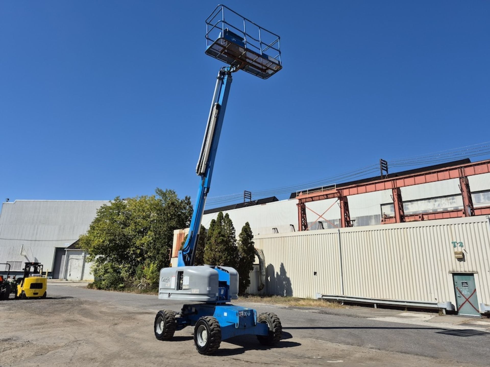 500 lb. Genie #S-40, telescopif boom man lift, 4WD, 40' height, 31'8" reach, Deutz diesel engine - Image 8
