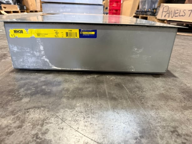 225 Amp. Square D, NC38F, Type 1 Enclosure, 3-Phase, 4-Wire, 240 V.AC 48 V.DC w/ misc. breakers - Image 5