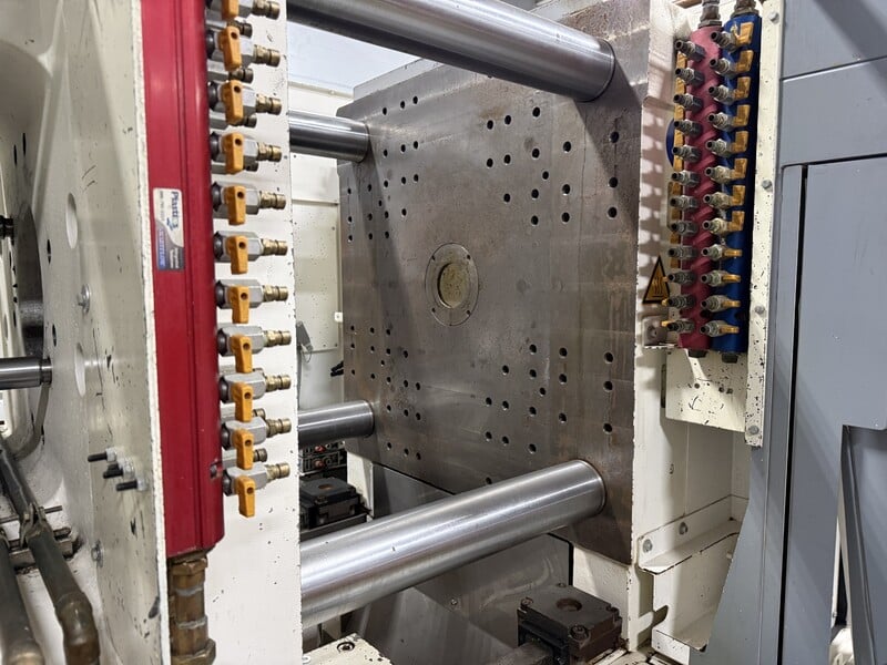 310 Ton, 21.21 oz., Engel #Emotion-1340/310, injection molding machine, 55mm screw, 2011 - Image 5