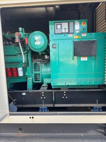 500 KW Cummins #500GFGB, Natural gas generator set, 277/480 Volts, 1800 RPM, GTA28 engine, EPA Certified - Image 9