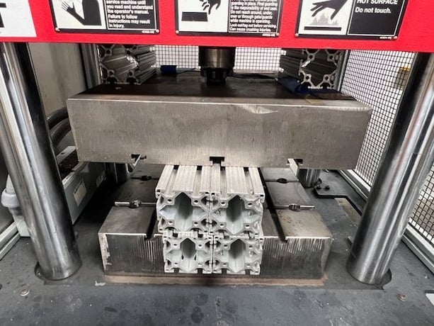 30 Ton, Beckwood #EVOx-4P30F1818, all electric high precision platen press, 18" x 18" heated platens, 800° - Image 6