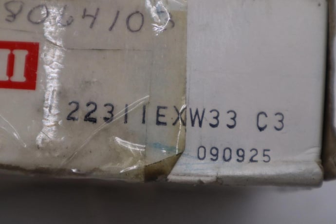 New open box nachi 22211exw33c3 bearing stk h931a - Image 2