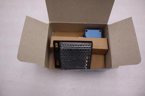 Sick wl100-2p3429 / wl1002p3429 (brand new) stock h236a - Image 1
