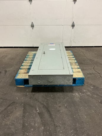 400 Amp. General Electric, NHB, panelboard, 4-wire, 3 phase, 277/480Y Volts - Image 9