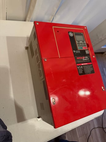 40 HP Yaskawa, CIMR-AU4A0072AAA, Variable Frequency Drive, 60 amps, 480 Volt, 3PH - Image 1