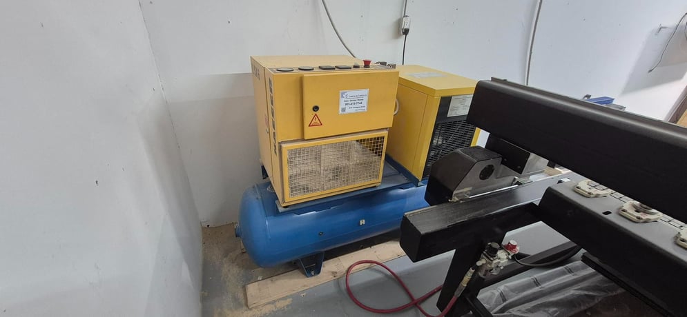 21 cfm, Kaeser #SX6 Aircentre, rotary screw air compressor, 5 HP, 230/460 V., 3 phase, 66344 hours - Image 1
