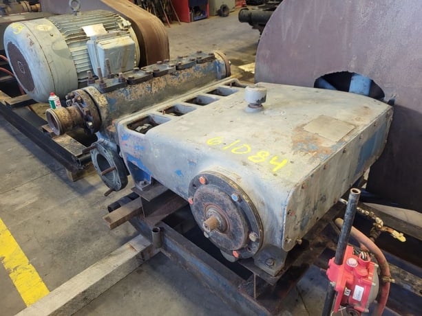 Wheatley HP 165L, Quintuplex pump, 165 HP, 390 RPM, 4.5" stroke, 3.25" ceramic plunger - Image 2
