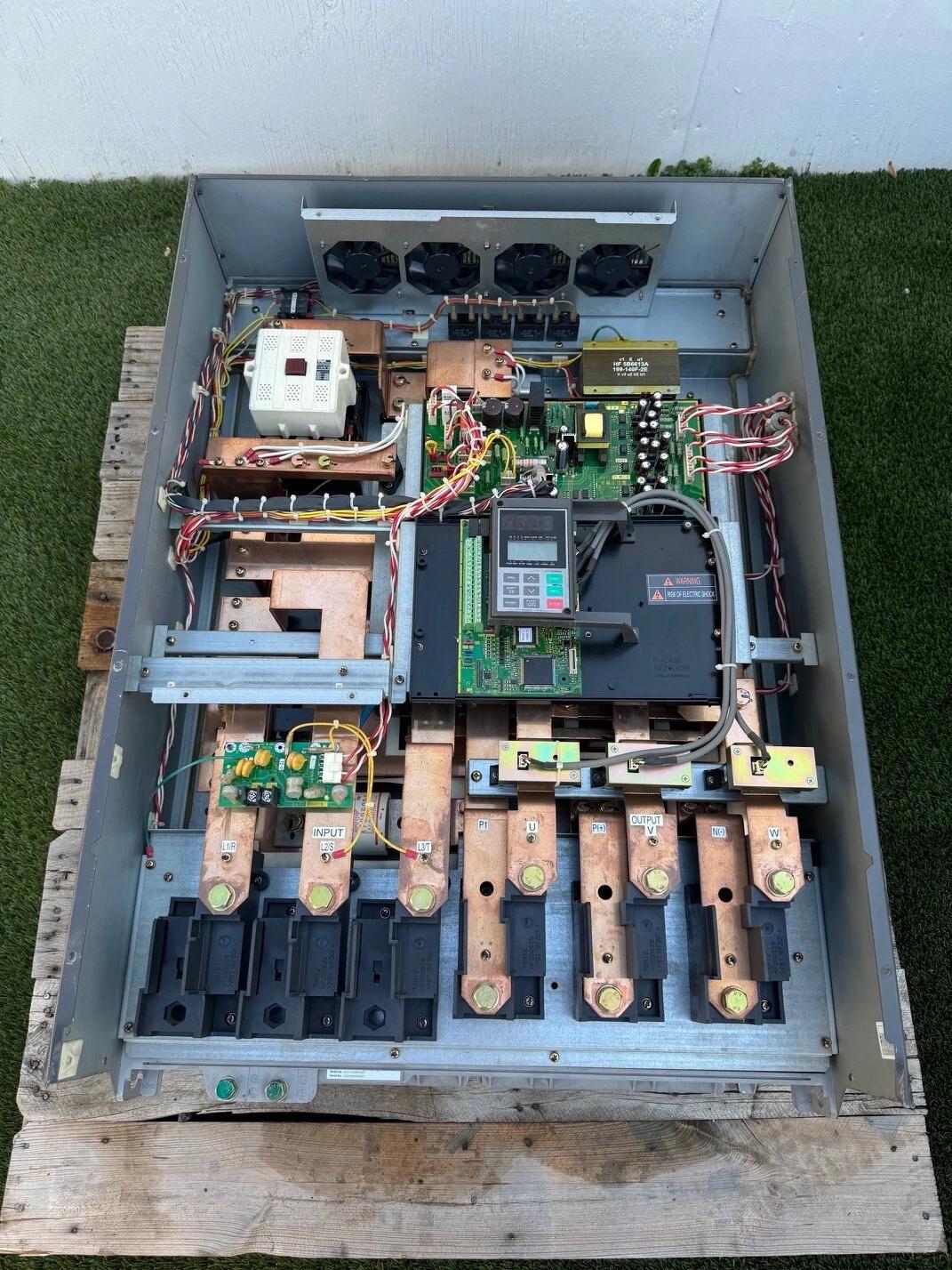 300 HP General Electric/ Fuji Electric, 6KG1143300X9B1, Variable Frequency Drive, 380-460 Volts, 3PH - Image 7