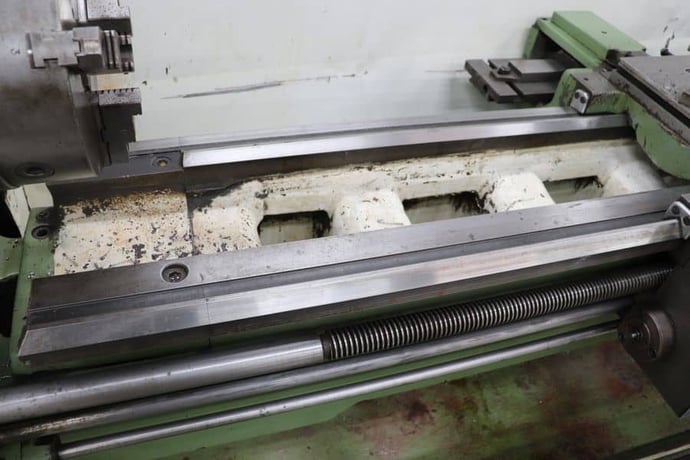 16" x 60" SKB #1660, gap bed engine lathe, 3-jaw chuck, tool holder, chanhge gears, 1988 - Image 8