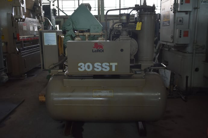 100 psi, Leroi #W30SST, horizontal rotary screw air compressor w/storage tank, 30 HP, 230-460 V. - Image 1