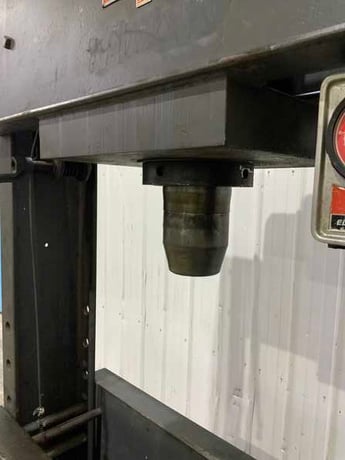 150 Ton, Dake #8-228, hydraulic H-frame press, 16" stroke, 48" btwn uprights, 20" x 55" bed area, 2 HP - Image 3