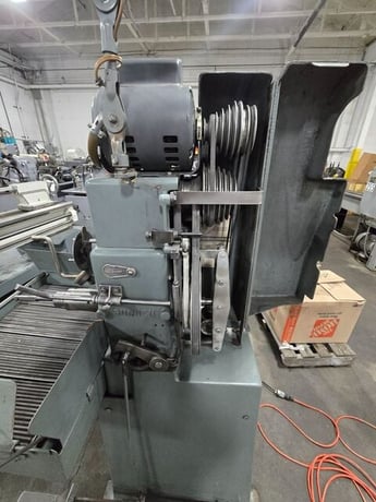Sunnen #MBB-1600, horizontal hone, 6.5" ID, 200-1600 RPM, work light, 110 V., tooling - Image 5