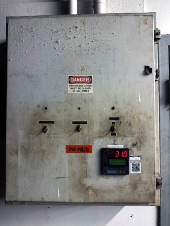 60" width x 78" H x 90" L Despatch, 500°F, electric walk in oven - Image 3