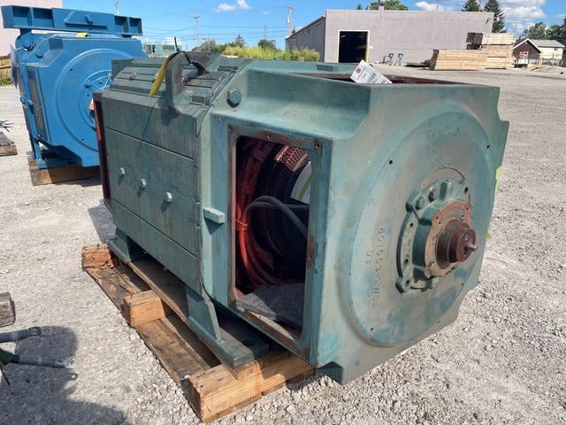 800 HP 900 RPM Reliance, Frame B689ATZ, DPFVBB, 600 VA, 300/150 VF - Image 2