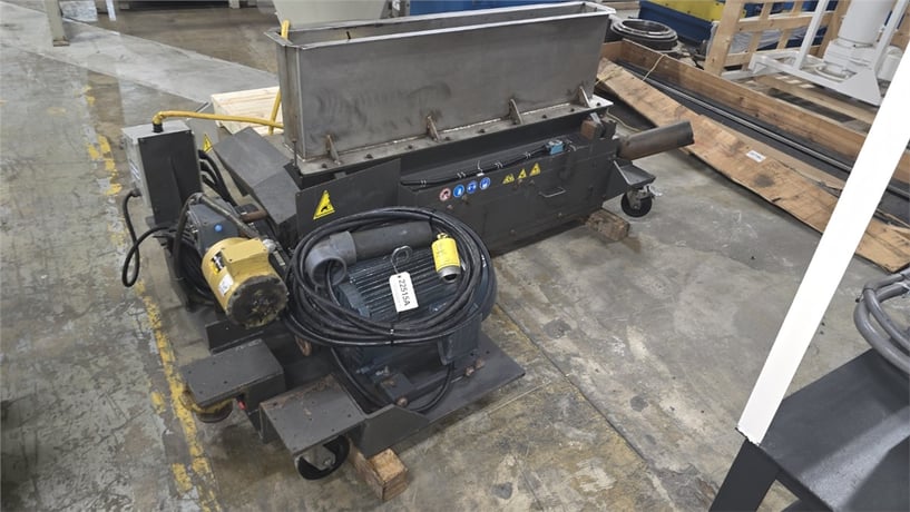 8" x 56" AEC #WG5600, granulator, 10 HP, 3 Knife Open Rotor, 2 Bed Knives, 36" infeed height, 2017 - Image 1