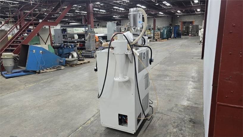 Matsui #MJ3-50-U, 47 cfm dryer w/ hopper, 176°F-320°F, 2014 - Image 8