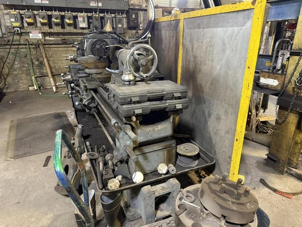 Monarch #18" CBB, engine lathe with tooling - Image 3