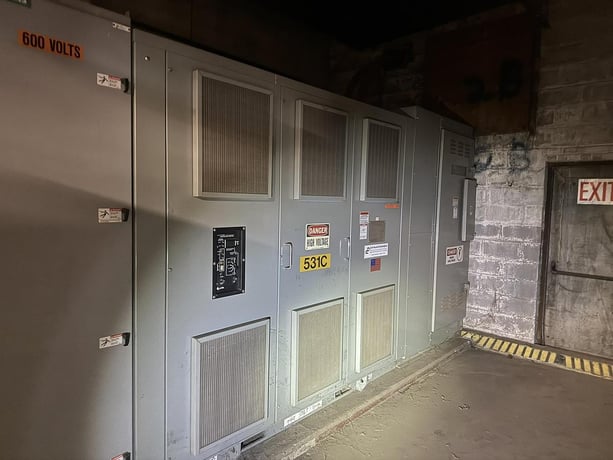 13800 Primary, 600 Secondary, Dynapower, dry type transformer with Siemens switchgear, Nema enclosure - Image 1