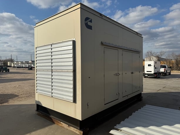 500 KW Cummins #500GFGB, Natural Gas Stationary Generator, 752 amps, 1800 RPM, 277/480 Volts, 2015 - Image 4