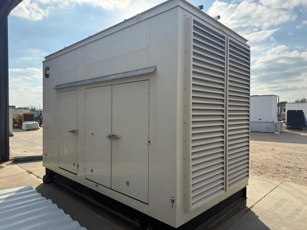 500 KW Cummins #500GFGB, Natural Gas Stationary Generator, 752 amps, 1800 RPM, 277/480 Volts, 2015 - Image 6